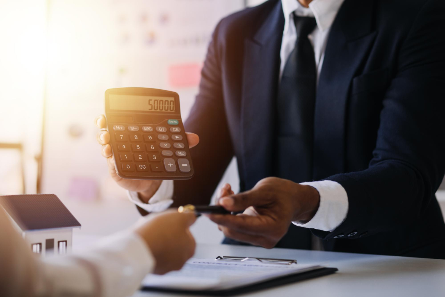 https://bmaxbrokers.com/wp-content/uploads/2024/10/23768.jpg